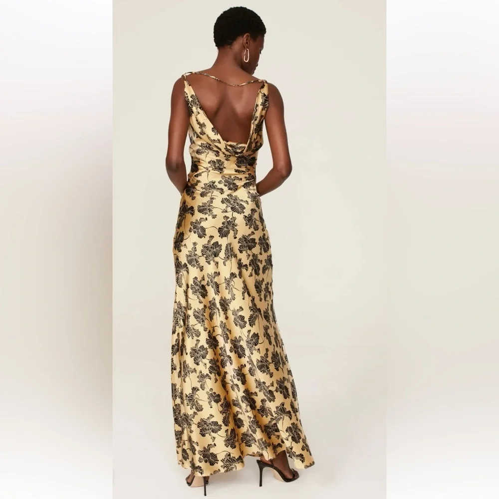 De La Vali Columbia Gown - Picture 3 of 6